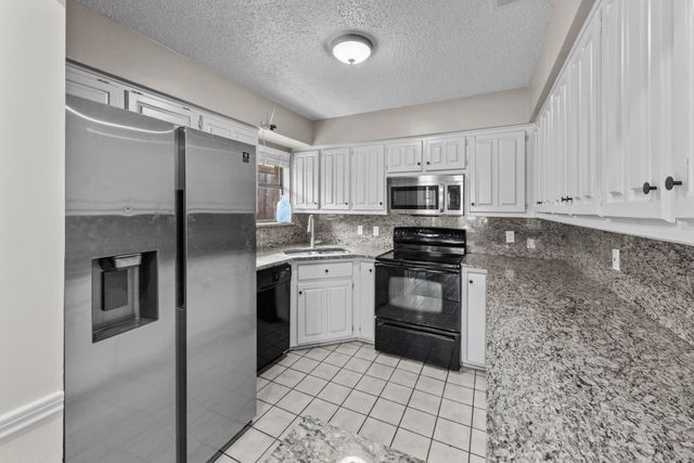 3264 Northview, Carrollton, TX 75007