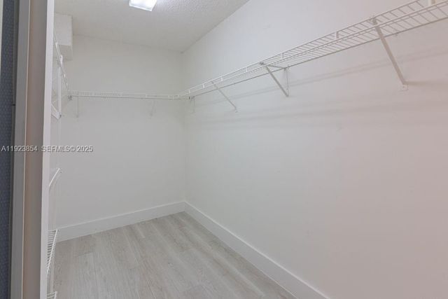 1200 SW 137th Ave 213E, Pembroke Pines, FL 33027