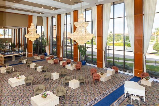 1200 SW 137th Ave 213E, Pembroke Pines, FL 33027