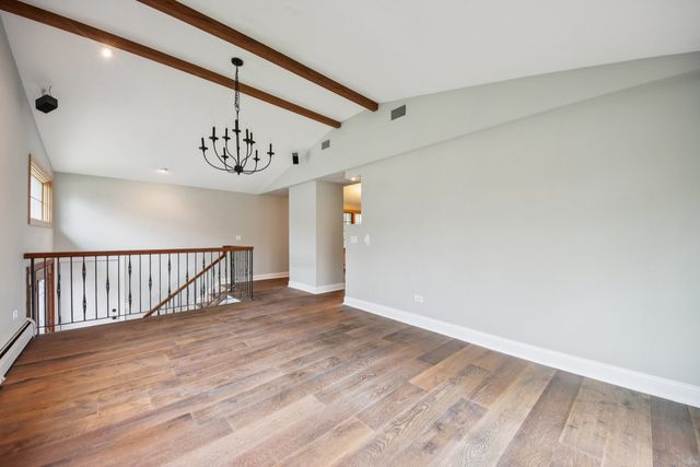 236 Monument Avenue, Barrington, IL 60010