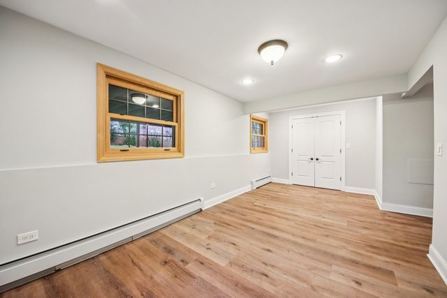 236 Monument Avenue, Barrington, IL 60010