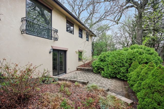 236 Monument Avenue, Barrington, IL 60010