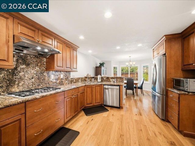 465 S Clovercrest Ln, San Ramon, CA 94582