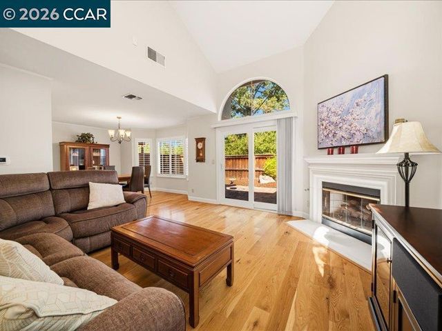 465 S Clovercrest Ln, San Ramon, CA 94582