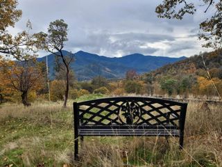 1652 China Gulch Road, Jacksonville, OR 97530