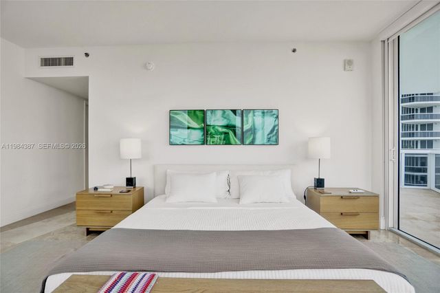 400 Alton Rd 911, Miami Beach, FL 33139