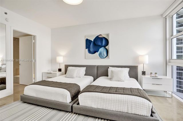 400 Alton Rd 911, Miami Beach, FL 33139