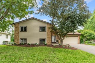 6589 E Fish Lake Road, Maple Grove, MN 55369