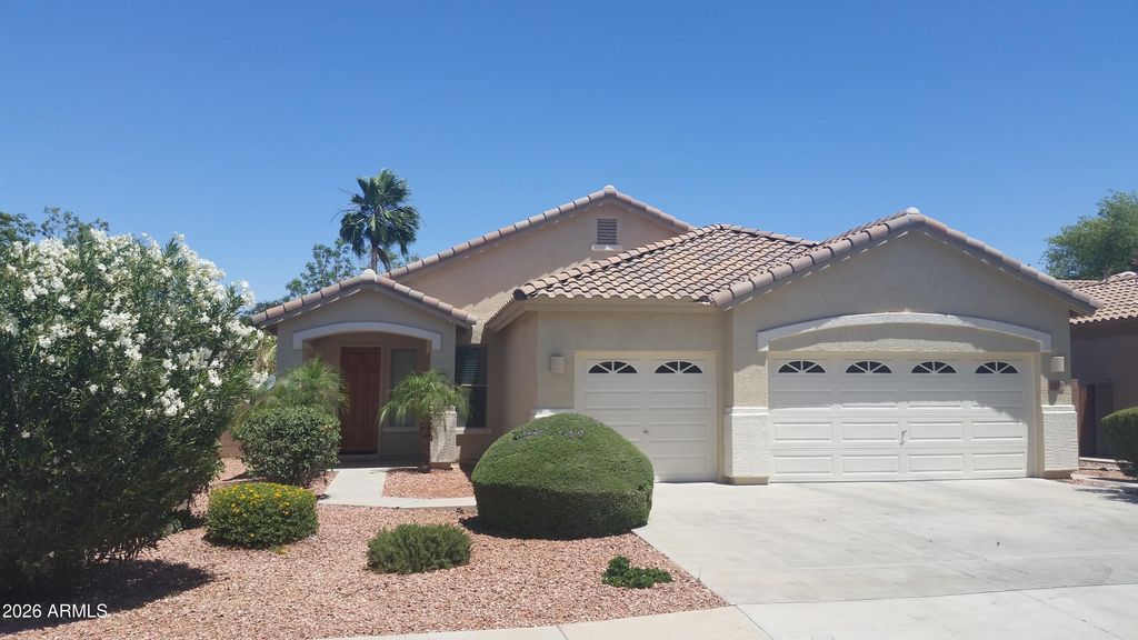 3210 E LARK Drive, Chandler, AZ 85286