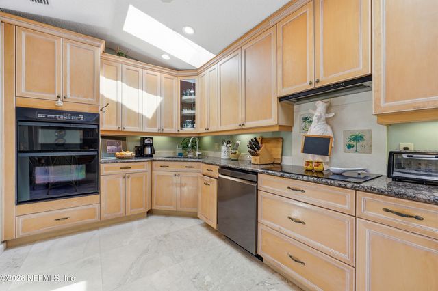 70 VILLAGE WALK LANE, Ponte Vedra Beach, FL 32082