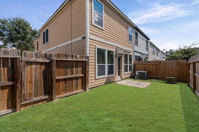 16555 Pentonshire Lane, Houston, TX 77090