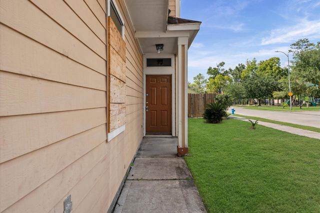 16555 Pentonshire Lane, Houston, TX 77090