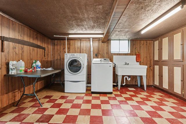 817 S Sherman Street, Bay City, MI 48708