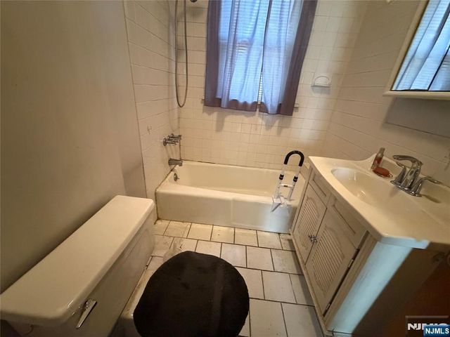 55 Maywood Avenue, Maywood, NJ 07607