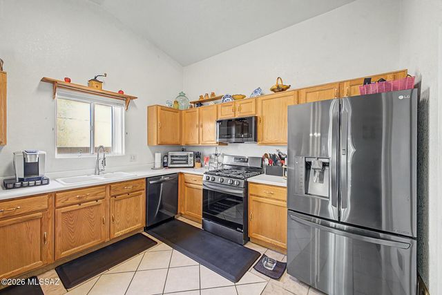 8114 S Old Canyon Avenue, Tucson, AZ 85747