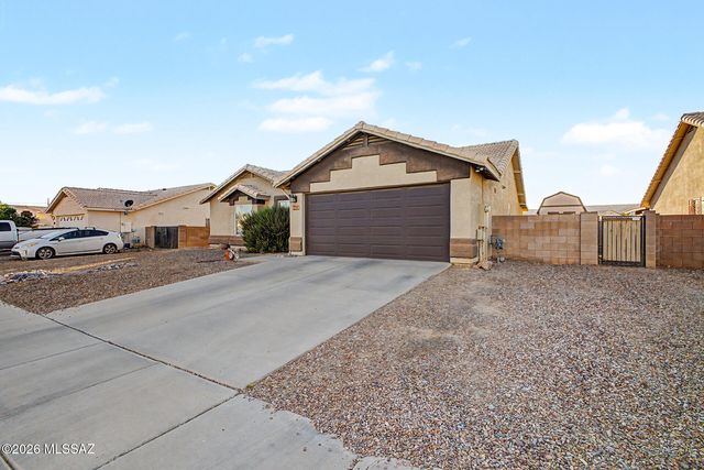 8114 S Old Canyon Avenue, Tucson, AZ 85747