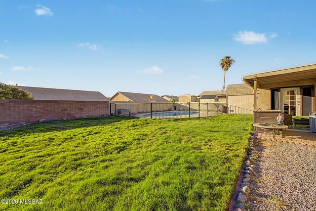 8114 S Old Canyon Avenue, Tucson, AZ 85747