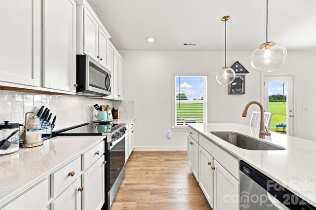 32598 Millingport Road, New London, NC 28127