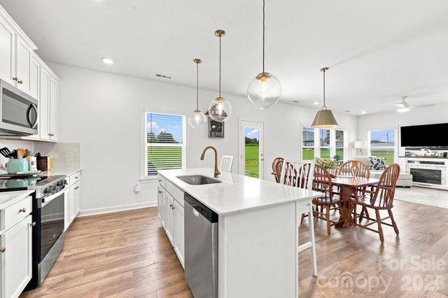 32598 Millingport Road, New London, NC 28127