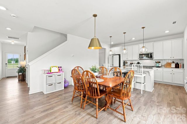 32598 Millingport Road, New London, NC 28127
