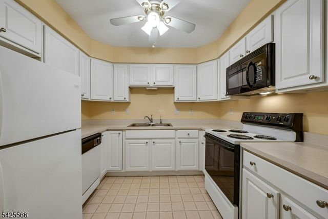 237 Cannella Way 237, Riverdale Boro, NJ 07457