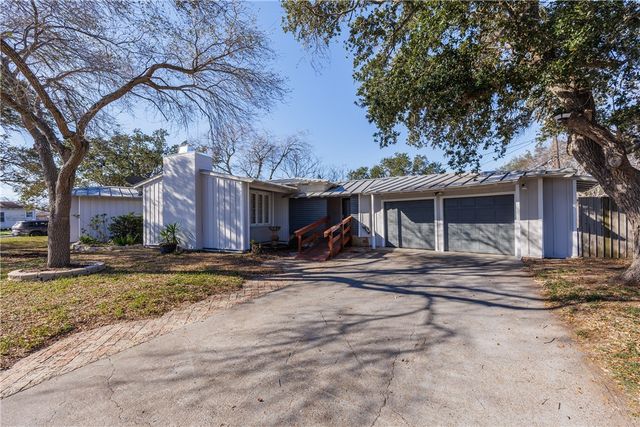 702 Texas Ave, Corpus Christi, TX 78404