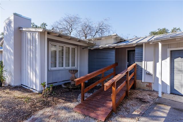 702 Texas Ave, Corpus Christi, TX 78404