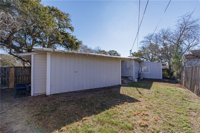 702 Texas Ave, Corpus Christi, TX 78404