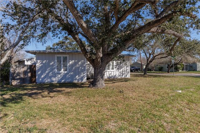 702 Texas Ave, Corpus Christi, TX 78404