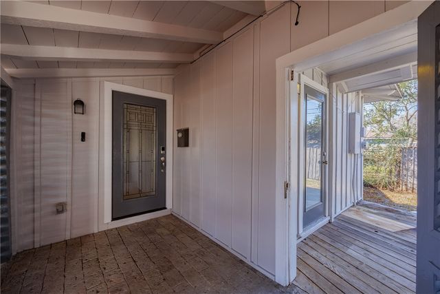 702 Texas Ave, Corpus Christi, TX 78404