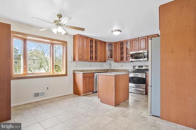 8509 WOODSIDE CT, Lanham, MD 20706