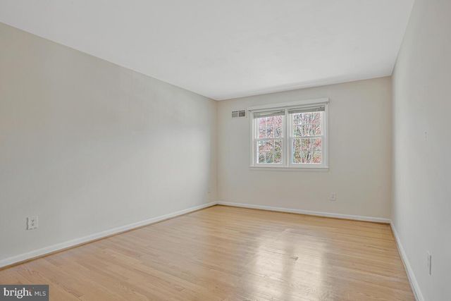 8509 WOODSIDE CT, Lanham, MD 20706