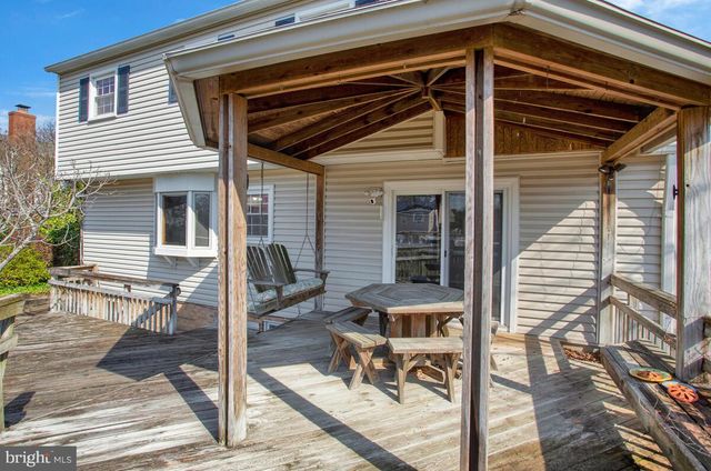 8509 WOODSIDE CT, Lanham, MD 20706