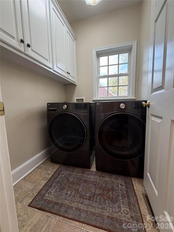 7901 Tottenham Drive, Harrisburg, NC 28075