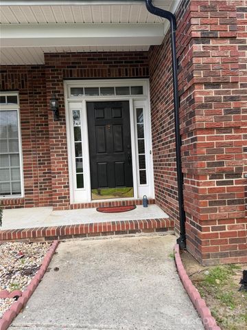 7901 Tottenham Drive, Harrisburg, NC 28075