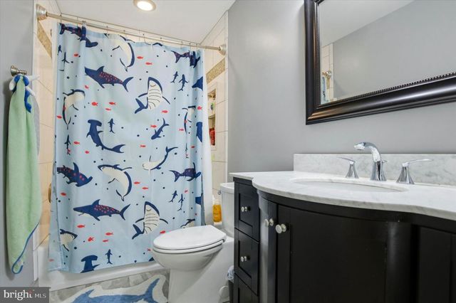 408 DARTMOOR RD, Schwenksville, PA 19473