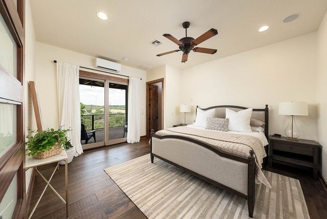112 Juniper Pt, Ingram, TX 78025