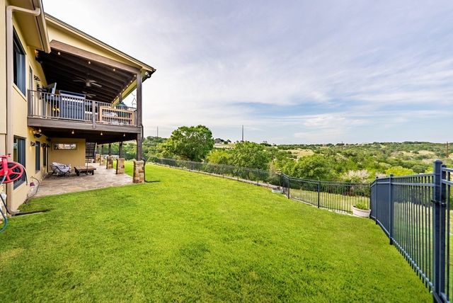 112 Juniper Pt, Ingram, TX 78025