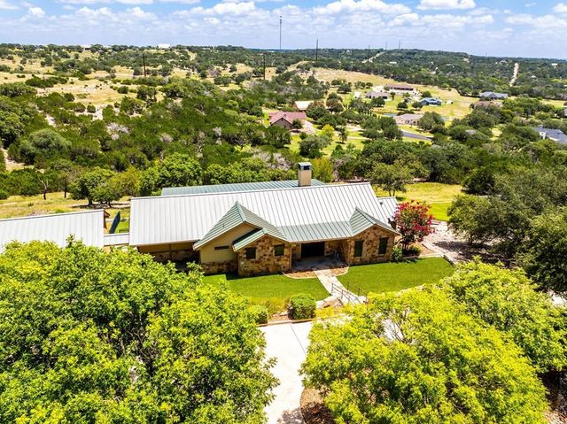 112 Juniper Pt, Ingram, TX 78025
