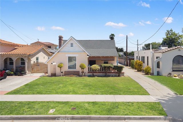 820 S 7th Street, Alhambra, CA 91801