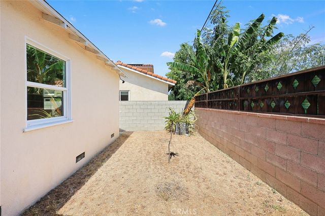 820 S 7th Street, Alhambra, CA 91801