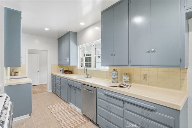 2214 N Westwood, Santa Ana, CA 92706