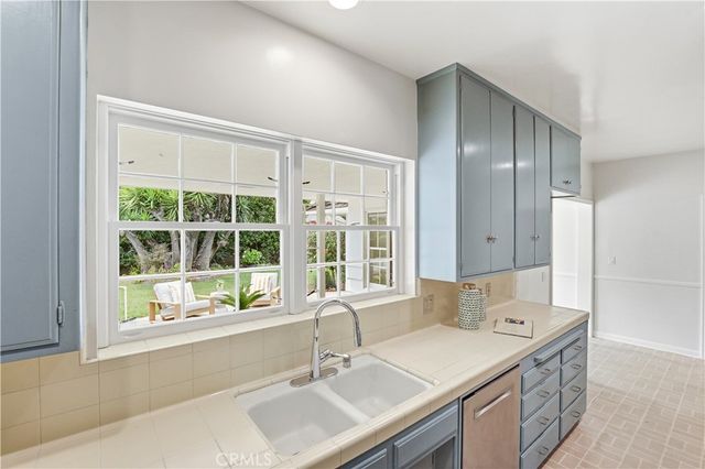 2214 N Westwood, Santa Ana, CA 92706