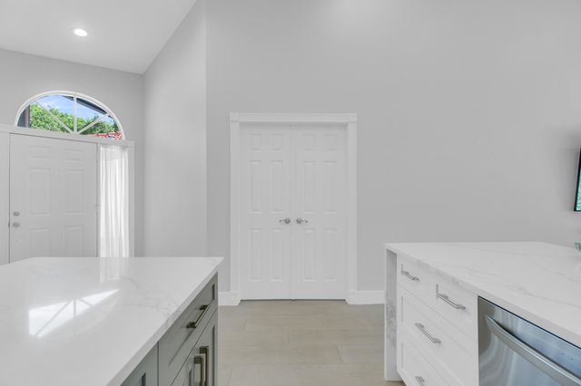 8224 Via Bella, Boca Raton, FL 33496