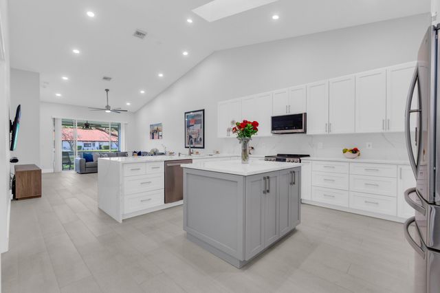 8224 Via Bella, Boca Raton, FL 33496