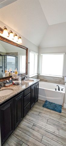 612 Bayonet Drive, Fort Worth, TX 76108