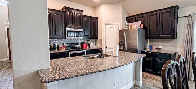 612 Bayonet Drive, Fort Worth, TX 76108
