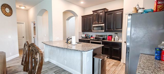 612 Bayonet Drive, Fort Worth, TX 76108