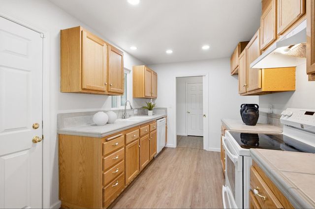 5605 Pry Ct, Sacramento, CA 95841