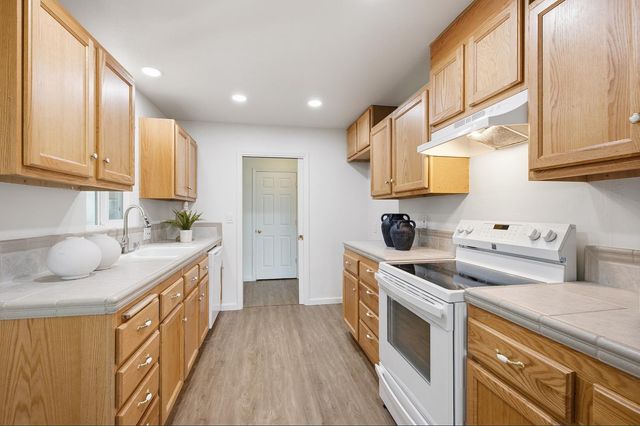 5605 Pry Ct, Sacramento, CA 95841